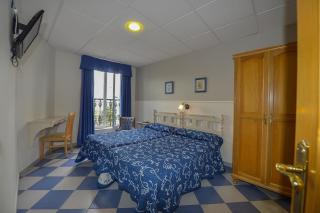 Hostal Linares - Ribadeo - 9