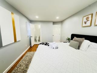 The Loft at Hudson with Parking - 4