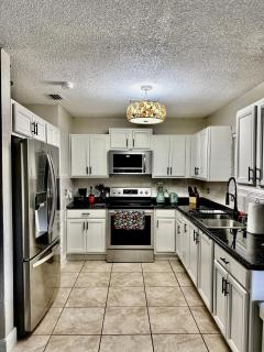 Cozy Orlando Getaway, 2 Min to EPIC Universal Park - Orlando - 6