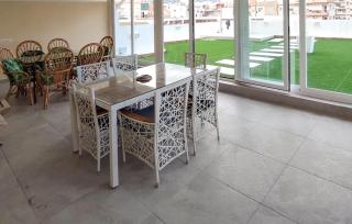 Awesome Apartment In Fuengirola - Fuengirola - 9