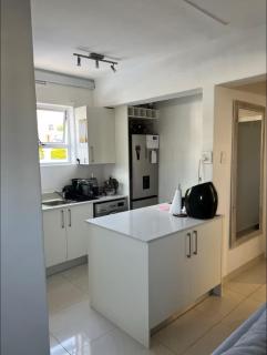 Cape Town Apartment, Sea View - 4