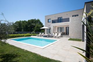 Premium Year-Round Poolside Villas - Marčana - 0