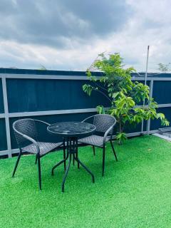 LNZ Pool Homestay Melaka - - 7