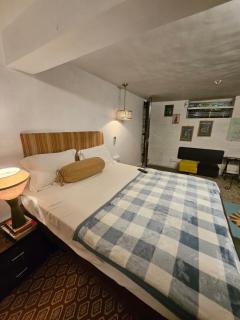 The BeautIFUl BollyWooD HOME 2BHK in Bandra - Bombay - 5
