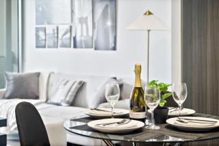 NYC Style Docklands Luxe 2BR with Pool, Gym and Views - Melbourne - 7