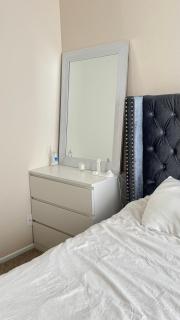 Spacious large 1 bedroom with parking - 4