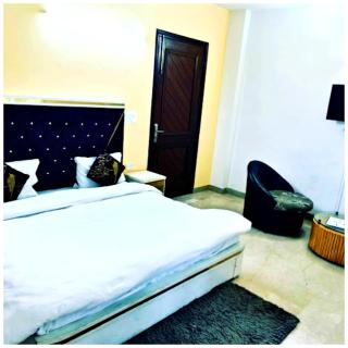 NOIDA HOTEL R-O-Y-A-L Residency #Near ISKCON Temple -Free Parking And Wi-fi Facilities - A Top Rated Hotel In Noida - Noida - 9