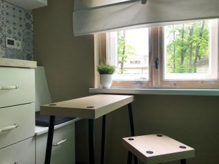 Cozy 1-bedroom apartment with free parking - Riga - 8