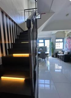 Modern 1BR Loft, City Center - Manila - 5