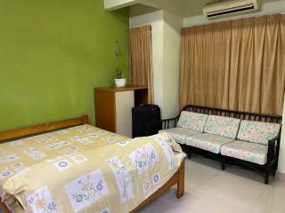 Spacious Double Storey House in Bandar Country Homes, Rawang, Ideal for families or working professionals seeking comfort, convenience and a quiet place to call home - Kampung Tumbuk Pantai - 7
