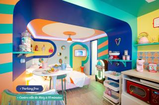 Retro Candy Lounge, avec terrasse et parking - Ban-Saint-Martin - 0