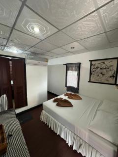 Tropical Garden Bungalow - 2