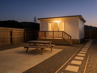 Cosy Studio Retreat - 4