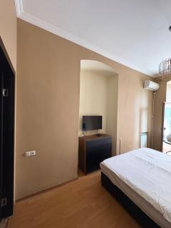 Local Hotel - Tbilisi - 2