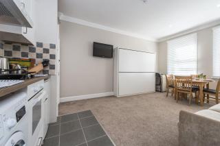 Beautiful apartment ac up to six,12 min by tube from Oxford street,AC - Londra - 6