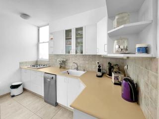 Elegant Beachside Apartment - Herzliya B - 6