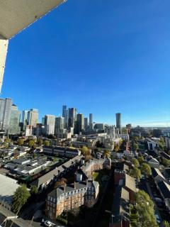 Large one bedroom apartment, with view, Canary Wharf - Londra - 2
