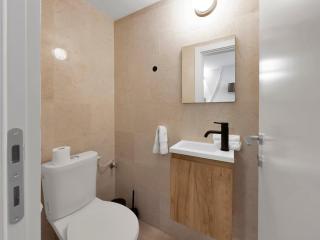 Ritzside Marina Stay - 2