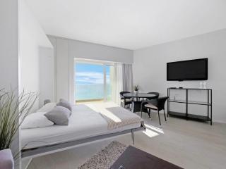 The Sharon Sky Suite - 5