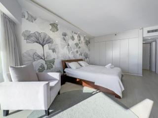 The Sharon Sky Suite - Herzliya B - 4
