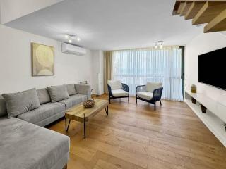 Beachfront Heights Duplex - Herzliya - 1