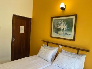 Cosy Central Colombo Suite - 0