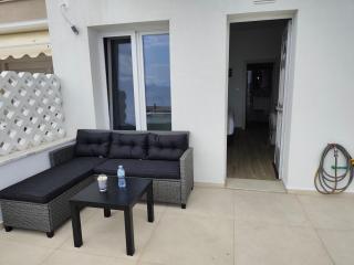 Aurora seaside studio - Nea Peramos - 8