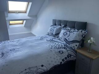 Large Modern Apt 4 Star Free Parking and WIFI Note Stairs - Belfast - 8