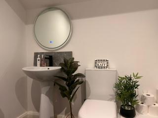 Large Modern Apt 4 Star Free Parking and WIFI Note Stairs - Belfast - 7