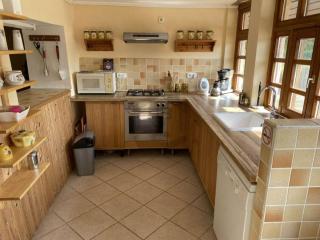 Karina nyaraló medencével - 3