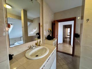 120 m2 apartment in the centre of the old town - Bratislava - 2