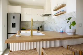 Kiki's Sea View Open Apartment with Terrace and Jacuzzi - 1