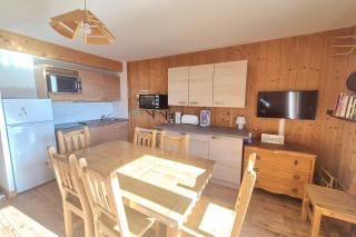 Votre Havre de Paix en Montagne - chalet 6 personnes avec piscine et sauna - La Féclaz - 3