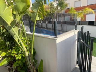 Frontsea Beach bungalow with swiming pool and long terrace - 4