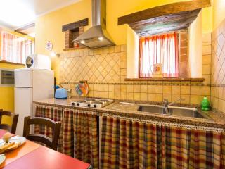 Farmhouse in hilly area in Gubbio with pool - Biscina - 3