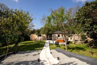 Ô Jacuzzi du Mazet - - 3