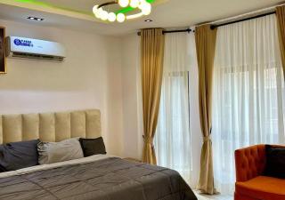 3-Bedroom Apartment in Lekki Phase 1 - Lekki - 4