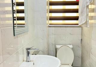 3-Bedroom Apartment in Lekki Phase 1 - Lekki - 5