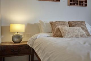 Stylish duplex 2 BR apartment - 3 mins walk to BTS Nana - 2