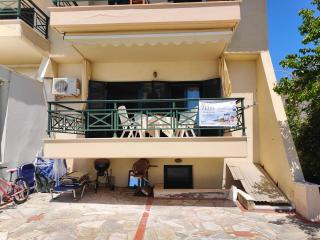 Electra's Beach Front Apartment in Nea Skioni - Nea Skioni - 6