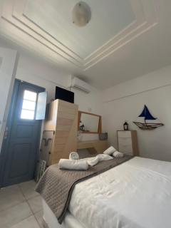 Leon Lux Apartments - Playa de Perivolos - 6