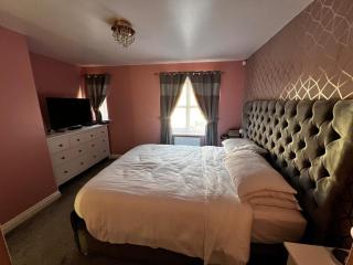 Executive Home - - 7