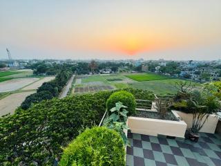 Farm View Guest House - 4