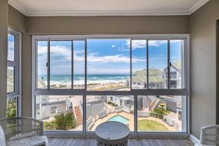 Beach life - Summerstrand - 0