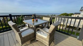 Victory Lodge with Hot Tub - 2 Bedroom - Sleeps 6 - Bron-Y-Wendon Holiday Park - Llanddulas - 7