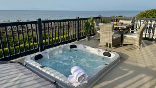 Victory Lodge with Hot Tub - 2 Bedroom - Sleeps 6 - Bron-Y-Wendon Holiday Park - Llanddulas - 6