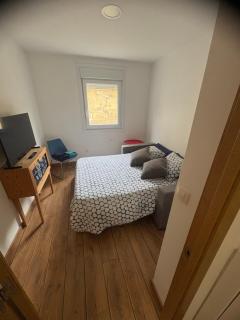 Apartamento; en el camino con WIFI - 1