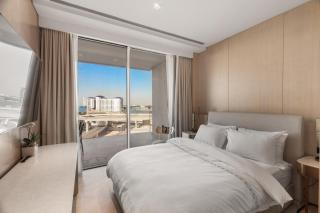 Sea View 2BDR Apartment, Pool and Beach Access - 6