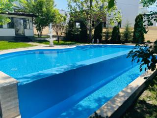 Therme - Corbeanca by The Lake Luxury Villa - Corbeanca - 8