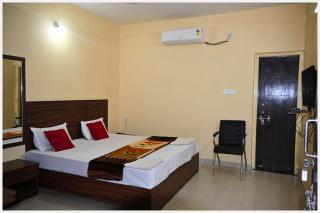 BHUBANESWAR HOTEL # A PREMIUM GREEN AKRESS HOTEL - Near Lingraj Temple - With Free Wifi & Parking Facilities & Air Conditioning Rooms Available - The Best Hotel In Bhubaneswar City - Bhubaneshwar - 9